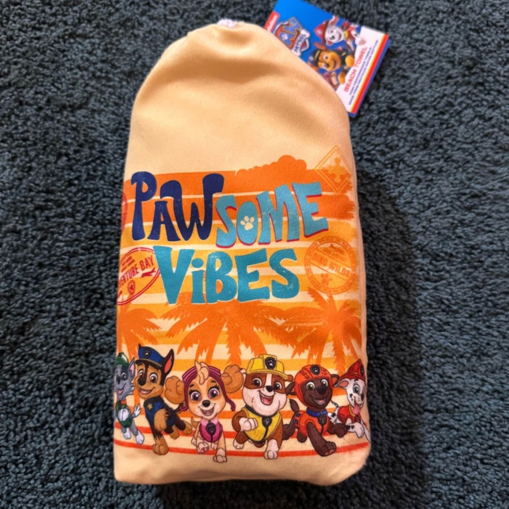 🆕Paw Patrol BEACHTECH BEACH TOWEL / POUCH! MADE FROM 12 RECYCLED H2O BOTTLES!